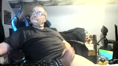 Snapshot of wowsers2022 chatting on 25, 10, 2025 wowsers2022 online show from 25, 10, 2025