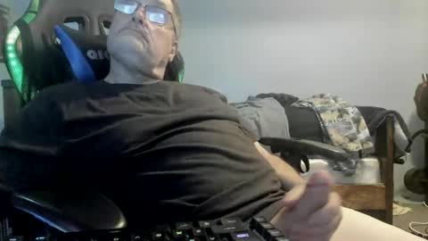 Snapshot of wowsers2022 chatting on 8, 11, 2025 wowsers2022 online show from 8, 11, 2025