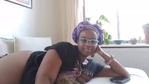 writergirl69 online show from 12, 4, 2026