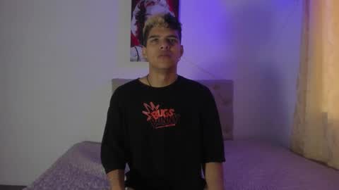 Snapshot of wyatt_2 chatting on 2, 10, 2025 wyatt online show from 2, 10, 2025