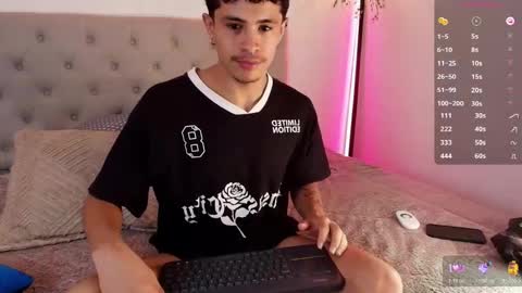 Snapshot of wyatt_444 chatting on 11, 11, 2025 wyatt online show from 11, 11, 2025