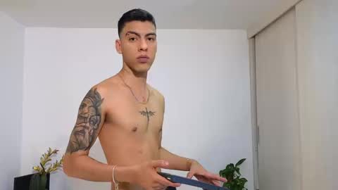 Snapshot of wyatt_rose chatting on 25, 9, 2025 wyatt online show from 25, 9, 2025