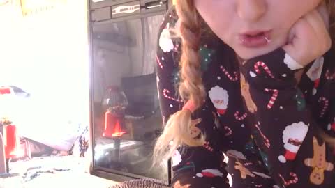 Snapshot of x2kayx2 chatting on 4, 2, 2026 x2kayx2 online show from 4, 2, 2026