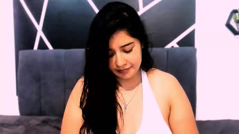 Adeline online show from 24, 11, 2025