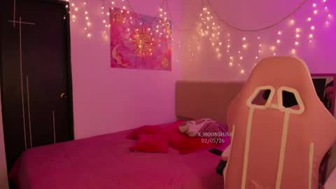 Snapshot of x_moonshine chatting on 3, 5, 2026 s s s online show from 3, 5, 2026