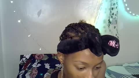 Snapshot of xalia_caramel chatting on 21, 11, 2025 Alexa online show from 21, 11, 2025