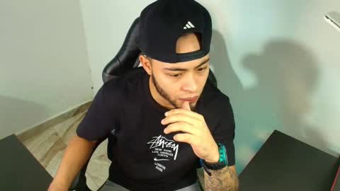 Snapshot of xanderstone00 chatting on 24, 2, 2026 Xanderstone online show from 24, 2, 2026