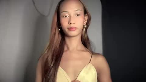 Snapshot of xandraluxe_xoxo chatting on 17, 12, 2025 Cassandra online show from 17, 12, 2025