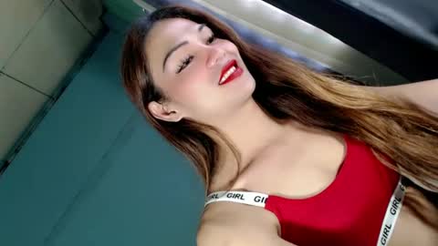 Snapshot of xangel_redx chatting on 17, 12, 2024 ANGEL online show from 17, 12, 2024