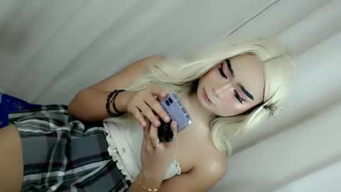 Snapshot of xchinita_kyanggx chatting on 6, 2, 2026 kianna online show from 6, 2, 2026