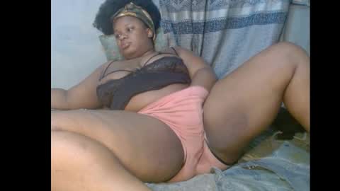 Snapshot of xcumxonxme chatting on 13, 1, 2025 xcumxonxme online show from 13, 1, 2025