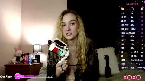 Snapshot of xelliee_rosex chatting on 2, 2, 2025 EllieeRose online show from 2, 2, 2025