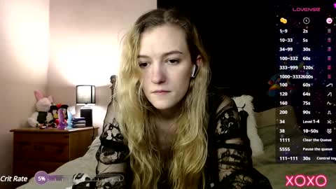 Snapshot of xelliee_rosex chatting on 5, 2, 2025 EllieeRose online show from 5, 2, 2025