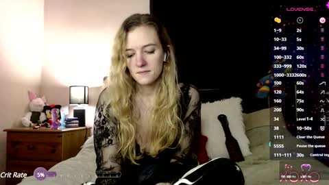 Snapshot of xelliee_rosex chatting on 6, 2, 2025 EllieeRose online show from 6, 2, 2025