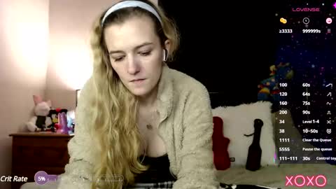 Snapshot of xelliee_rosex chatting on 15, 2, 2025 EllieeRose online show from 15, 2, 2025