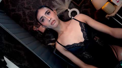 ur new addiction is here online show from 30, 9, 2025