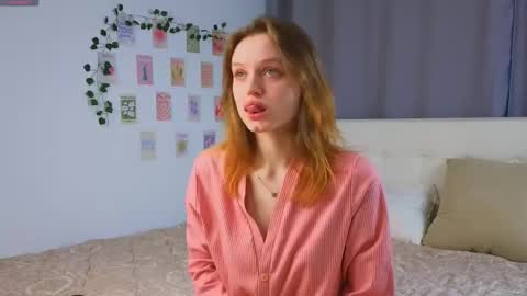 Luna and Lina online show from 3, 12, 2025