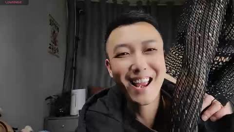      online show from 10, 3, 2025