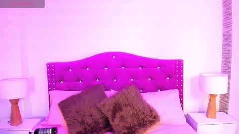 Snapshot of ximena_vasquez8 chatting on 21, 9, 2025 Xime online show from 21, 9, 2025