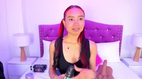 Snapshot of ximena_vasquez8 chatting on 3, 10, 2025 Xime online show from 3, 10, 2025