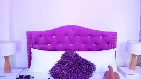 Snapshot of ximena_vasquez8 chatting on 4, 10, 2025 Xime online show from 4, 10, 2025