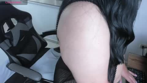 X I M E N A online show from 13, 4, 2026