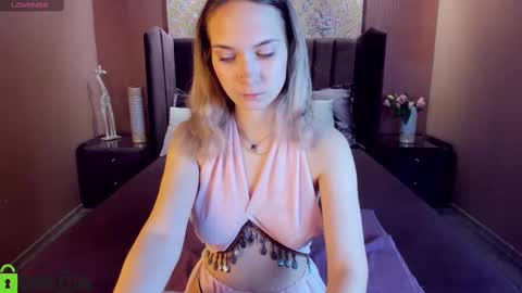 Snapshot of xlindamilfxx chatting on 10, 2, 2025 Linda online show from 10, 2, 2025