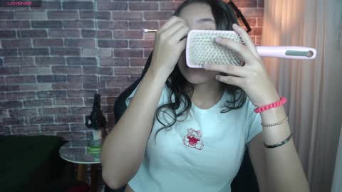 Snapshot of xlunna chatting on 14, 1, 2025 lunna online show from 14, 1, 2025