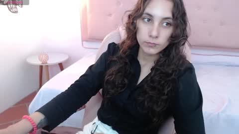 Snapshot of xlunna chatting on 22, 1, 2025 lunna online show from 22, 1, 2025