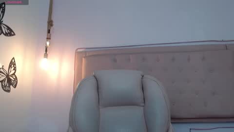 Snapshot of xlunna chatting on 22, 1, 2025 lunna online show from 22, 1, 2025