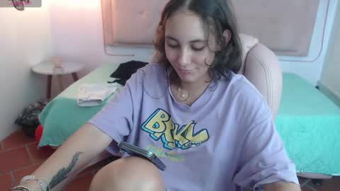 Snapshot of xlunna chatting on 20, 2, 2025 lunna online show from 20, 2, 2025
