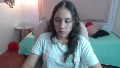 Snapshot of xlunna chatting on 21, 2, 2025 lunna online show from 21, 2, 2025