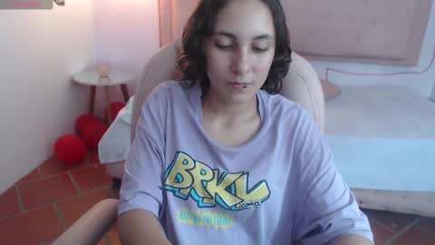 Snapshot of xlunna chatting on 27, 2, 2025 lunna online show from 27, 2, 2025