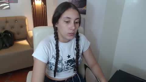 Snapshot of xlunna chatting on 9, 9, 2025 lunna online show from 9, 9, 2025