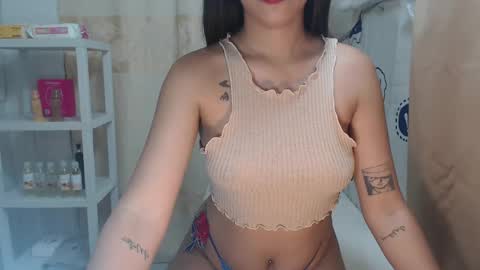 Snapshot of xmaxie_ chatting on 27, 5, 2026 Maxie online show from 27, 5, 2026