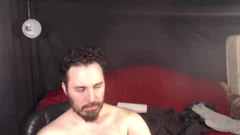 Snapshot of xmetalstudx chatting on 12, 3, 2025 MetalstudMaster online show from 12, 3, 2025