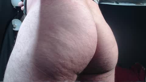 Snapshot of xmetalstudx chatting on 8, 10, 2025 MetalstudMaster online show from 8, 10, 2025