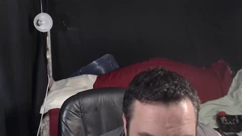 Snapshot of xmetalstudx chatting on 16, 10, 2025 MetalstudMaster online show from 16, 10, 2025