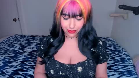 Snapshot of xocurvyrae chatting on 27, 2, 2025 Rae online show from 27, 2, 2025