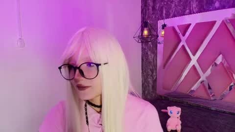 Xayah online show from 30, 6, 2026