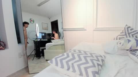 Xrystal and Danne online show from 2, 2, 2025