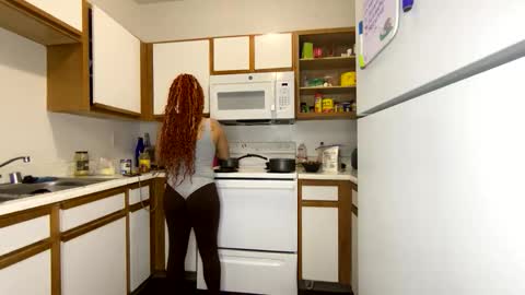 Snapshot of xstargazingx chatting on 5, 2, 2026 xStarGazingx online show from 5, 2, 2026