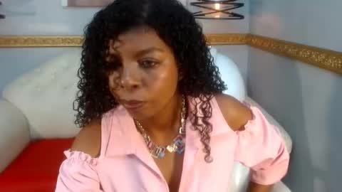 xtinarave online show from 1, 6, 2026