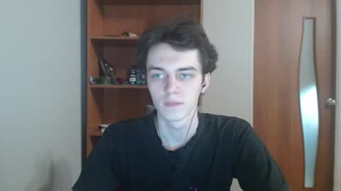 traqqq online show from 1, 12, 2025