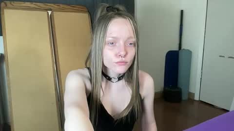 Snapshot of xxloveanastasia chatting on 7, 5, 2026 LoveAnastasia online show from 7, 5, 2026