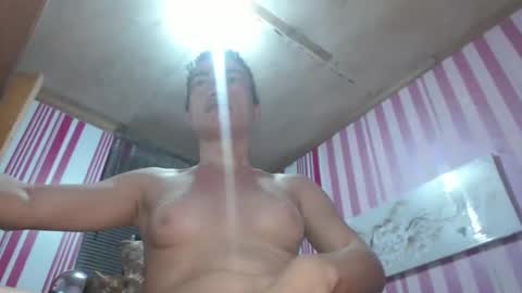 xxrowenatastycockforyouxx online show from 18, 1, 2026