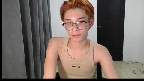 Snapshot of xxsebastian18 chatting on 2, 1, 2025 seb online show from 2, 1, 2025