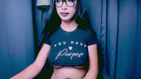 Snapshot of xxsexyandhotxx chatting on 5, 12, 2024 Lara online show from 5, 12, 2024