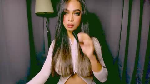 Snapshot of xxsexyandhotxx chatting on 16, 1, 2025 Lara online show from 16, 1, 2025