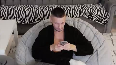Snapshot of xxx_alejandro chatting on 20, 10, 2025 xxx_alejandro online show from 20, 10, 2025